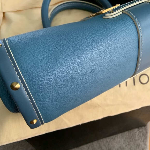 Lv purse - Picture 2 of 8